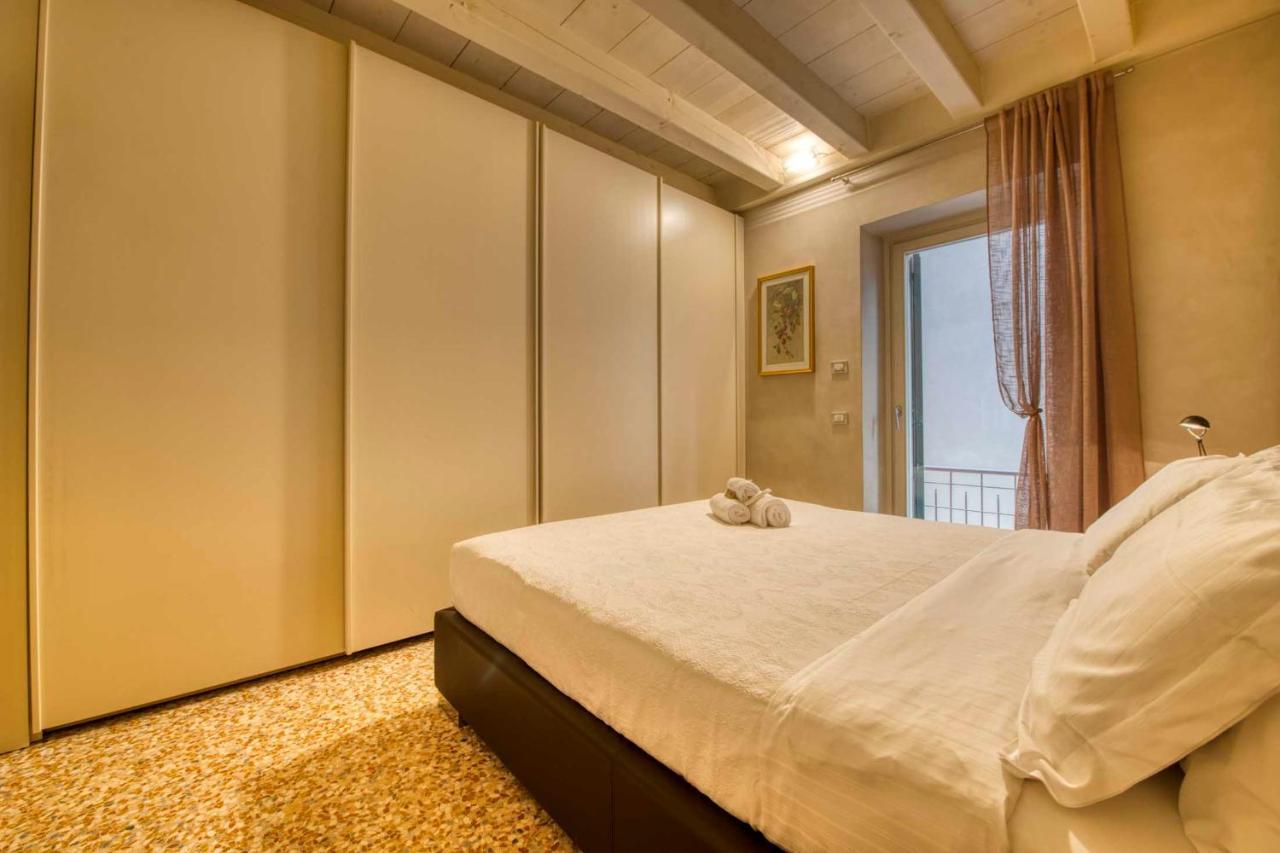 Apartmentsarena - Suite Mercatorum - Piazza Erbe Verona Exterior foto