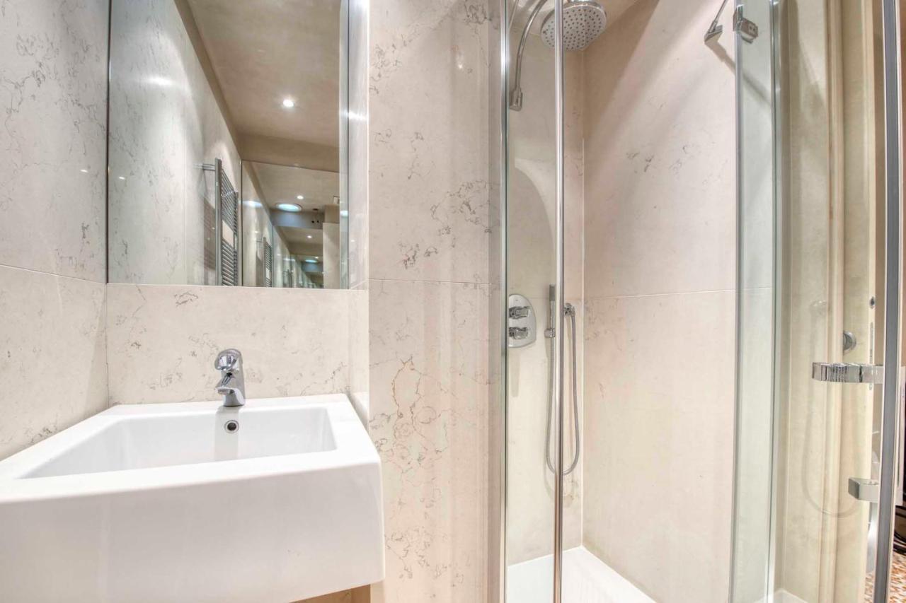 Apartmentsarena - Suite Mercatorum - Piazza Erbe Verona Exterior foto